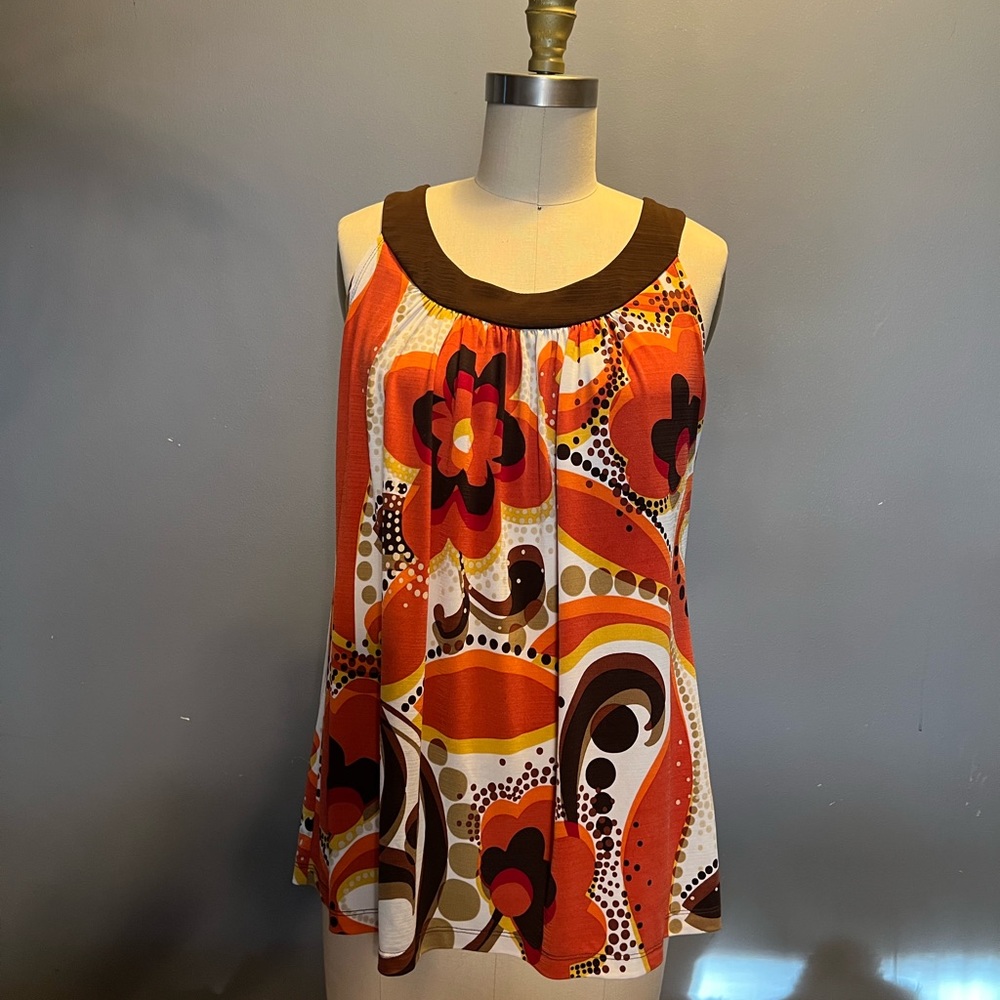 Beautiful tank top spandex and nylon size large floral print